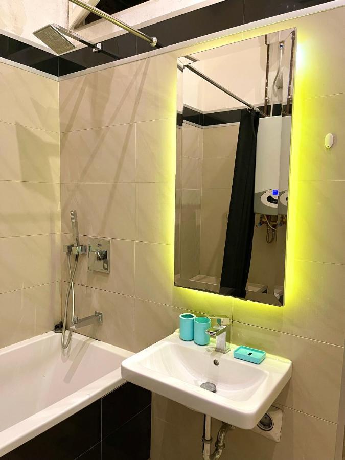 Pearl Lux Residency - Finn Sauna & Steam Room ブダペスト エクステリア 写真