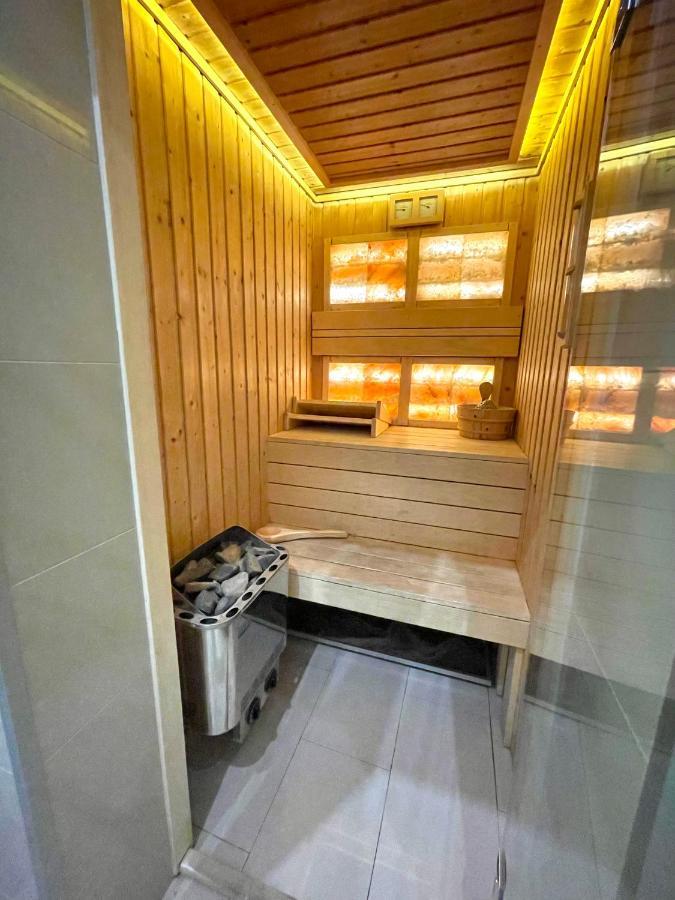Pearl Lux Residency - Finn Sauna & Steam Room ブダペスト エクステリア 写真